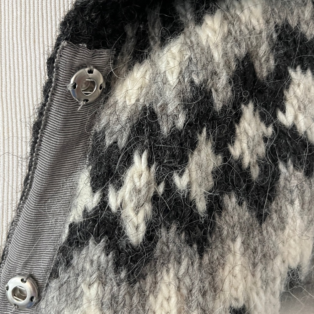 Icelandic wool Lopapeysa hooded cardigan  sweater with snaps - size large / EUC - Picture 8 of 8